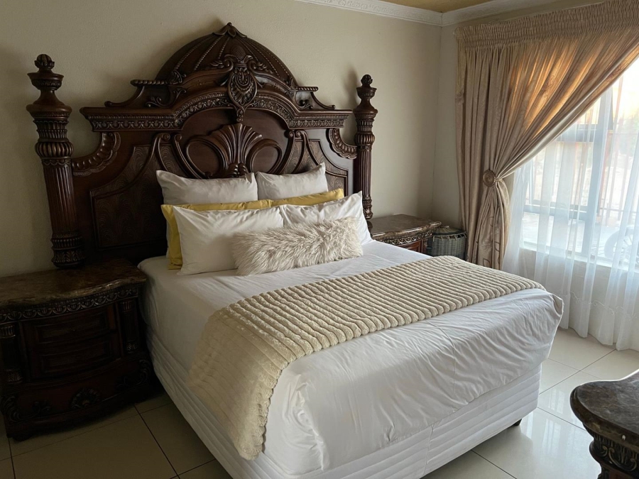 3 Bedroom Property for Sale in Mmabatho North West